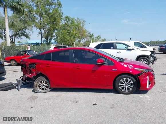 2021 Toyota Prius Prime LE with VIN JTDKAMFP1M3173015, listed as a IAAI auction lot 41759123 with NaN miles. Bid and sale history available at carsss.com. Image 13.