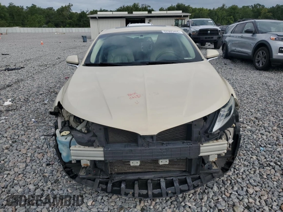2014 Lincoln MKZ with VIN 3LN6L2J9XER830255, listed as a Copart auction lot 62905455 with 113,286 mi miles and Salvage title. Bid and sale history available at DreamBid. Image 5.
