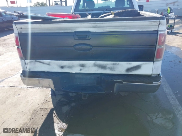 2014 Ford F-150 XL with VIN 1FTMF1CMXEKF54968, listed as a IAAI auction lot 41619530 with 1 mi miles. Bid and sale history available at carsss.com. Image 15.