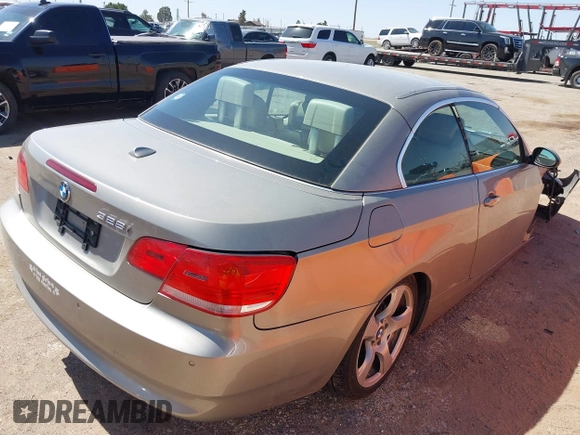 2009 BMW 3 Series 328i z VIN WBAWL13519PX25462, wystawiony jako IAAI lot #42318249 z przebiegiem 96 864 mil mil oraz . Historia ofert i sprzedaży dostępna na DreamBid. Obrazek 4.