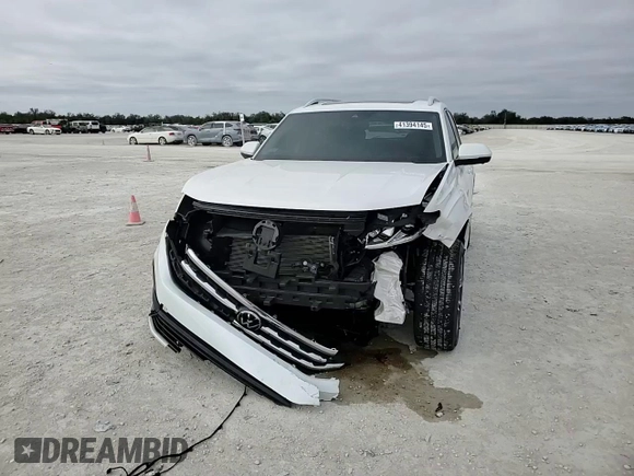 2023 Volkswagen Atlas SEL Premium R-Line z VIN 1V2FR2CA0PC513322, wystawiony jako Copart lot #41394145 z przebiegiem 16 693 mil mil oraz Szkoda całkowita • Salvage title. Historia ofert i sprzedaży dostępna na DreamBid. Obrazek 11.