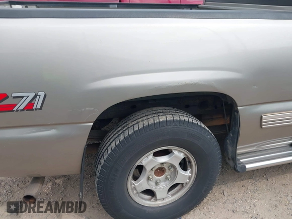 1999 Chevrolet Silverado 1500 LS with VIN 2GCEK19T4X1219464, listed as a IAAI auction lot 42131667 with 198,192 mi miles. Bid and sale history available at carsss.com. Image 6.