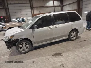 2005 Mazda MPV LX with VIN JM3LW28A350543216, listed as a IAAI auction lot 41417804 with 199,851 mi miles. Bid and sale history available at carsss.com. Image 18.