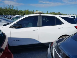 2023 Chevrolet Equinox LS z VIN 3GNAXHEG6PL164474, wystawiony jako IAAI lot #41969406 z przebiegiem 104 535 mil mil oraz . Historia ofert i sprzedaży dostępna na DreamBid. Obrazek 14.