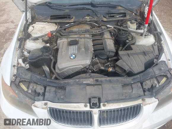 2006 BMW 3 Series 330i с VIN WBAVB33526PS18608, выставлен на аукционе IAAI как лот 42521613 с пробегом Не указан миль и . История ставок и продаж доступна на DreamBid. Изображение 10.