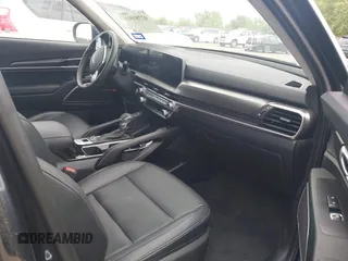 2025 Kia Telluride S with VIN 5XYP64GC0SG622891, listed as a IAAI auction lot 42781011 with 5,960 mi miles and . Bid and sale history available at DreamBid. Image 5.