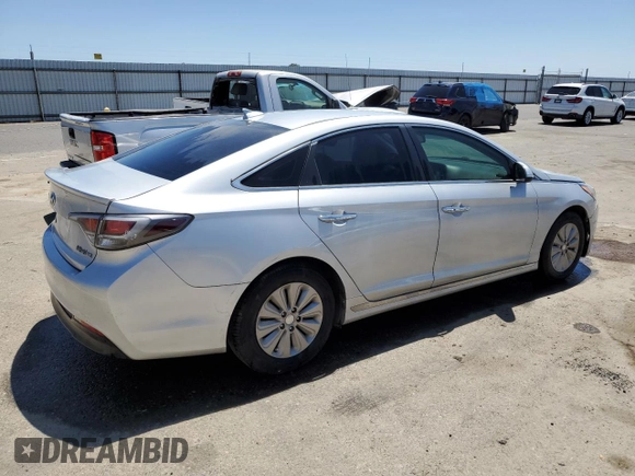 2016 Hyundai Sonata Hybrid SE with VIN KMHE24L11GA008782, listed as a Copart auction lot 61579313 with 159,171 mi miles. Bid and sale history available at carsss.com. Image 3.