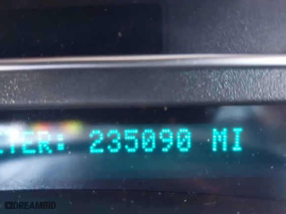 2005 GMC Envoy SLE with VIN 1GKDS13S252305661, listed as a IAAI auction lot 41751800 with 235,090 mi miles. Bid and sale history available at carsss.com. Image 15.