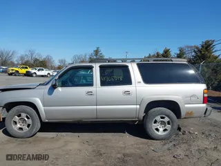 2004 Chevrolet Suburban LS with VIN 3GNFK16Z14G220272, listed as a IAAI auction lot 41768348 with 283,233 mi miles. Bid and sale history available at carsss.com. Image 14.