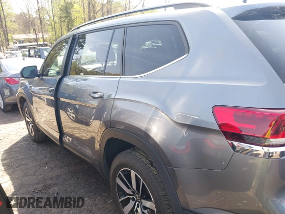 2022 Volkswagen Atlas SE with VIN 1V2DP2CA0NC503805, listed as a IAAI auction lot 41928342 with 65,860 mi miles and . Bid and sale history available at DreamBid. Image 14.