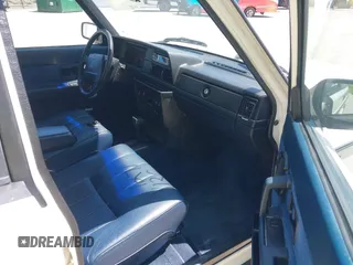 1993 Volvo 240 с VIN YV1AW8803P1949546, выставлен на аукционе IAAI как лот 42411136 с пробегом 225 859 миль миль и . История ставок и продаж доступна на DreamBid. Изображение 5.