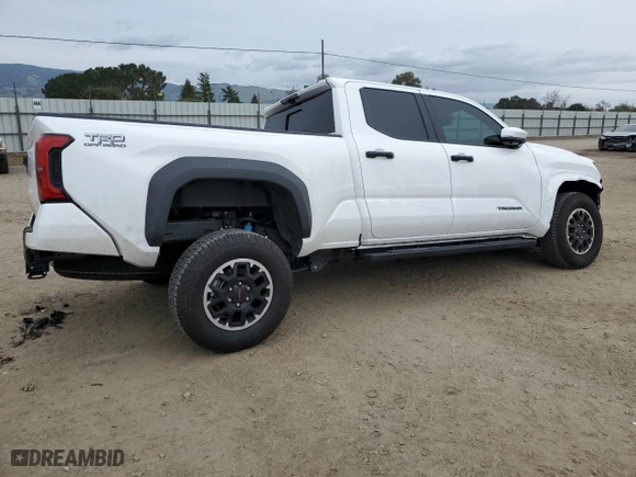 2024 Toyota Tacoma 4WD SR5 with VIN 3TMLB5JN0RM052088, listed as a Copart auction lot 44522655 with 2,921 mi miles and Salvage Title. Bid and sale history available at carsss.com. Image 3.