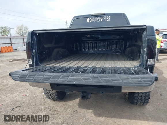 2013 Chevrolet Silverado 1500 LT with VIN 3GCPKSE78DG104750, listed as a IAAI auction lot 41815590 with 188,800 mi miles. Bid and sale history available at carsss.com. Image 18.