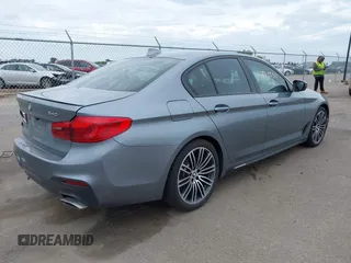 2019 BMW 5 Series 540i xDrive z VIN WBAJE7C52KWW00201, wystawiony jako IAAI lot #42275550 z przebiegiem 78 169 mil mil oraz . Historia ofert i sprzedaży dostępna na DreamBid. Obrazek 4.