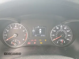 2016 Kia Optima LX z VIN KNAGT4L32G5078938, wystawiony jako Copart lot #55253985 z przebiegiem 87 106 mil mil oraz Szkoda całkowita • Salvage title. Historia ofert i sprzedaży dostępna na DreamBid. Obrazek 9.