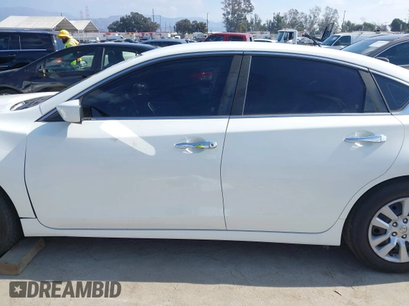 2017 Nissan Altima SV with VIN 1N4AL3AP7HC294280, listed as a IAAI auction lot 41518096 with 122,450 mi miles and . Bid and sale history available at carsss.com. Image 15.