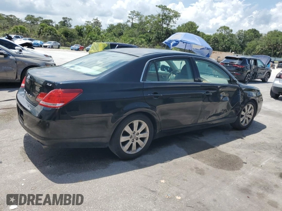 2005 Toyota Avalon XL z VIN 4T1BK36B05U022928, wystawiony jako Copart lot #59137785 z przebiegiem 146 854 mil mil oraz Szkoda całkowita • Salvage title. Historia ofert i sprzedaży dostępna na DreamBid. Obrazek 3.