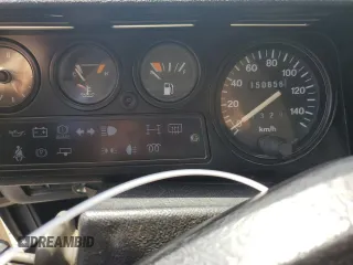 1996 Land Rover Defender с VIN SALLDHM68TA991998, выставлен на аукционе Copart как лот 57596025 с пробегом 150 656 миль миль и Списание • Salvage title. История ставок и продаж доступна на DreamBid. Изображение 9.