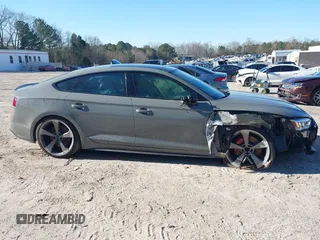 2019 Audi S5 Sportback Premium Plus z VIN WAUB4CF58KA050575, wystawiony jako IAAI lot #41248451 z przebiegiem 75 285 mil mil oraz . Historia ofert i sprzedaży dostępna na DreamBid. Obrazek 13.