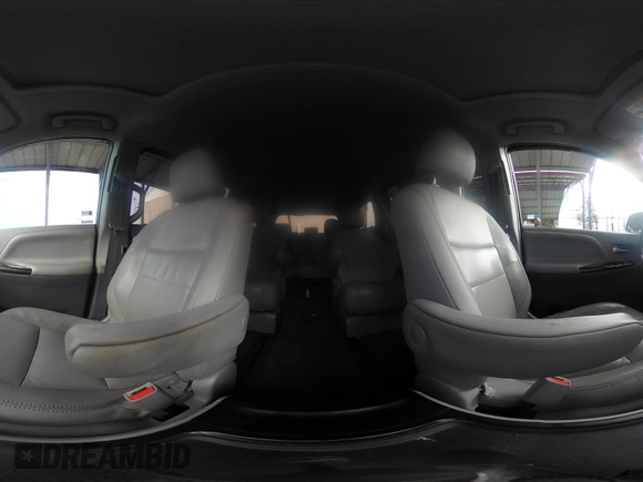 2018 Toyota Sienna XLE with VIN 5TDDZ3DC8JS207490, listed as a IAAI auction lot 40890775 with 97,260 mi miles. Bid and sale history available at carsss.com. Image 19.