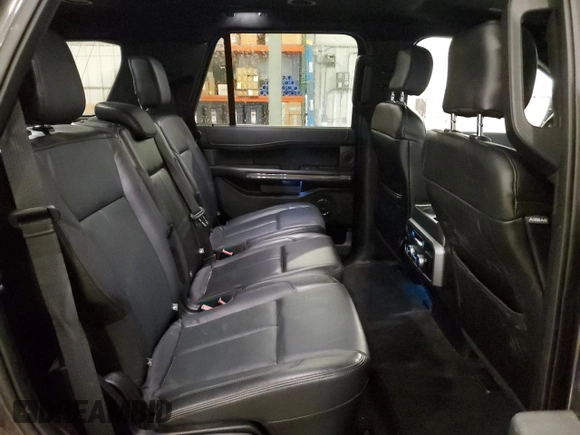 2018 Ford Expedition XLT with VIN 1FMJU1JT3JEA44792, listed as a Copart auction lot 60996425 with 119,730 mi miles and Salvage title. Bid and sale history available at DreamBid. Image 11.