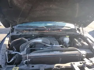 2018 Ram 1500 Tradesman z VIN 1C6RR6KT6JS292760, wystawiony jako Copart lot #84834094 z przebiegiem 80 143 mil mil oraz Szkoda całkowita • Salvage title. Historia ofert i sprzedaży dostępna na DreamBid. Obrazek 15.