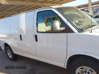 2011 Chevrolet Express Cargo z VIN 1GCWGFCG6B1120481, wystawiony jako IAAI lot #42218197 z przebiegiem 204 375 mil mil oraz . Historia ofert i sprzedaży dostępna na DreamBid. Obrazek 13.