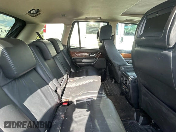 2008 Land Rover Range Rover Sport HSE z VIN SALSK25428A171759, wystawiony jako Copart lot #51871325 z przebiegiem 169 102 mil mil oraz Czysty tytuł • Clean title. Historia ofert i sprzedaży dostępna na DreamBid. Obrazek 6.