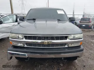 2001 Chevrolet Tahoe LT with VIN 1GNEK13T61J232455, listed as a IAAI auction lot 41208590 with 267,170 mi miles. Bid and sale history available at carsss.com. Image 12.