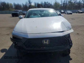2023 Honda Accord Touring with VIN 1HGCY2F86PA068596, listed as a Copart auction lot 55878945 with 9,382 mi miles and Salvage title. Bid and sale history available at DreamBid. Image 5.