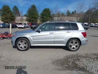 2014 Mercedes-Benz GLK 350 with VIN WDCGG8JB8EG175260, listed as a IAAI auction lot 41957511 with 106,427 mi miles and . Bid and sale history available at carsss.com. Image 14.