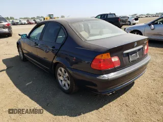 2001 BMW 3 Series 325i with VIN WBAAN37471ND45451, listed as a Copart auction lot 68648884 with 156,589 mi miles and Salvage Title. Bid and sale history available at carsss.com. Image 2.
