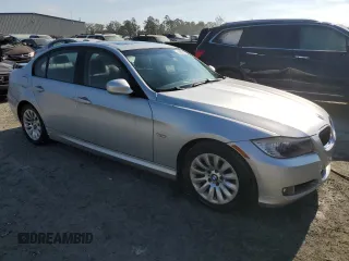 2009 BMW 3 Series 328i with VIN WBAPH775X9NM28706, listed as a Copart auction lot 73389384 with 92,892 mi miles and Salvage Title. Bid and sale history available at carsss.com. Image 4.