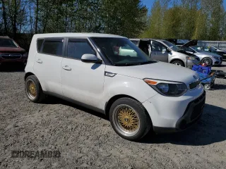 2016 Kia Soul with VIN KNDJN2A23G7263246, listed as a Copart auction lot 53579945 with 131,993 mi miles and Salvage Title. Bid and sale history available at carsss.com. Image 4.