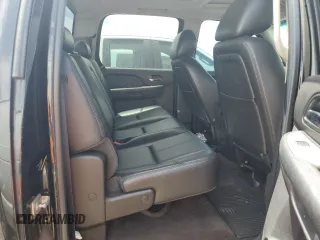 2014 Chevrolet Silverado 3500HD SRW LTZ z VIN 1GC4K1E88EF174192, wystawiony jako Copart lot #57530285 z przebiegiem 71 457 mil mil oraz Tytuł czysty. Historia ofert i sprzedaży dostępna na DreamBid. Obrazek 11.