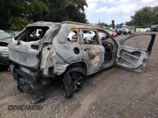 2014 Jeep Cherokee Trailhawk z VIN 1C4PJMBBXEW203063, wystawiony jako Copart lot #50887125 z przebiegiem Nie podano mil oraz Nie do naprawy • Non repairable. Historia ofert i sprzedaży dostępna na DreamBid. Obrazek 3.