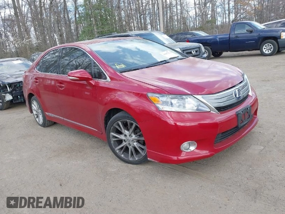 2010 Lexus HS 250h z VIN JTHBB1BA2A2037800, wystawiony jako IAAI lot #41917292 z przebiegiem Nie podano mil oraz . Historia ofert i sprzedaży dostępna na DreamBid. Obrazek 1.