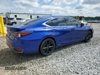 2022 Lexus ES 300h F Sport with VIN 58AGA1C11NU012393, listed as a Copart auction lot 56214745 with 31,764 mi miles and Salvage title. Bid and sale history available at DreamBid. Image 3.