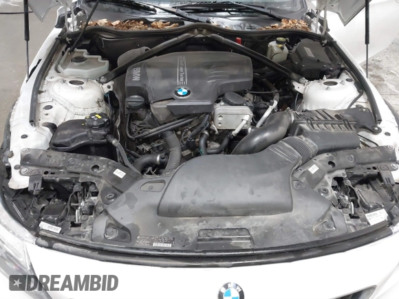 2015 BMW Z4 sDrive28i with VIN WBALL5C51FJ997681, listed as a IAAI auction lot 41323332 with 47,991 mi miles. Bid and sale history available at carsss.com. Image 10.