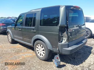 2005 Land Rover LR3 SE z VIN SALAD25405A326701, wystawiony jako IAAI lot #42504979 z przebiegiem 212 359 mil mil oraz . Historia ofert i sprzedaży dostępna na DreamBid. Obrazek 3.