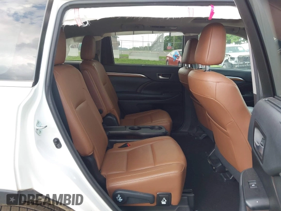 2017 Toyota Highlander Limited with VIN 5TDYZRFH6HS222576, listed as a IAAI auction lot 42405961 with 97,148 mi miles and . Bid and sale history available at DreamBid. Image 8.