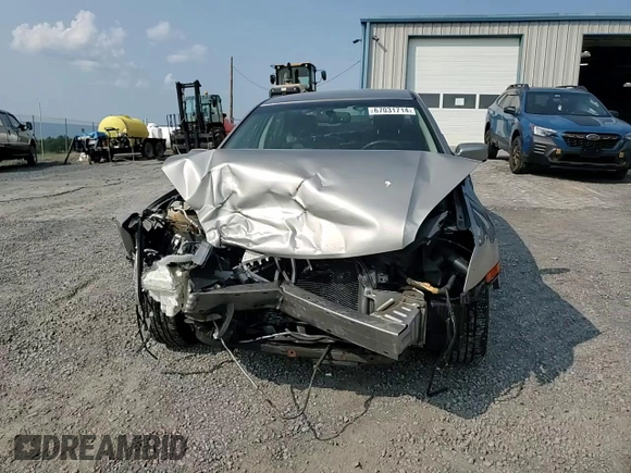 2008 Mercury Milan Premier with VIN 3MEHM08Z28R633619, listed as a Copart auction lot 84445744 with 170,147 mi miles and Salvage title. Bid and sale history available at DreamBid. Image 10.