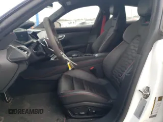 2022 Audi RS e-tron GT z VIN WAUAHBFW1N7900678, wystawiony jako Copart lot #50043505 z przebiegiem 23 064 mil mil oraz Szkody całkowita. Historia ofert i sprzedaży dostępna na DreamBid. Obrazek 7.