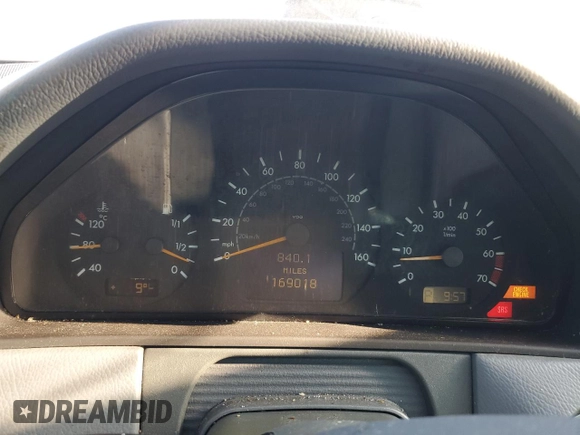 2002 Mercedes-Benz E-Class with VIN WDBJF82J42X077731, listed as a Copart auction lot 70280584 with 169,018 mi miles and Salvage Title. Bid and sale history available at carsss.com. Image 9.