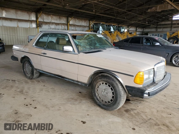 1983 Mercedes-Benz 300 with VIN WDBAB53A5DB002223, listed as a Copart auction lot 55494905 with 295,666 mi miles and Clean Title. Bid and sale history available at DreamBid. Image 4.