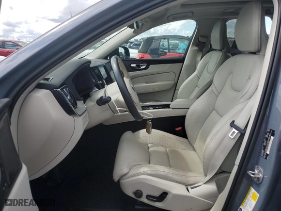 2023 Volvo XC60 Recharge Plug-In Hybrid Ultimate Dark Theme with VIN YV4H60DM5P1272673, listed as a Copart auction lot 74390694 with 0 mi miles and Non Repairable. Bid and sale history available at carsss.com. Image 7.