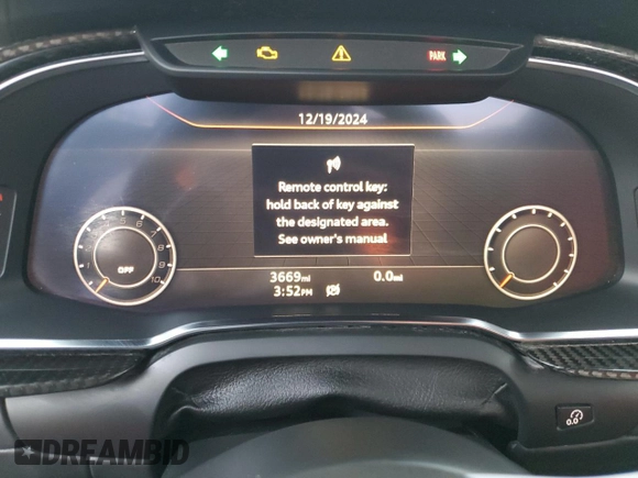 2020 Audi R8 Spyder performance z VIN WUA4BCFX3L7901606, wystawiony jako Copart lot #50161615 z przebiegiem 3 669 mil mil oraz Nie do naprawy • Non repairable. Historia ofert i sprzedaży dostępna na DreamBid. Obrazek 9.