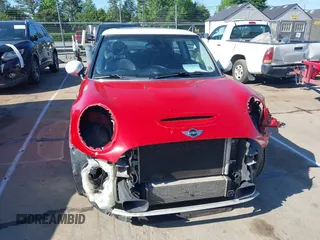 2014 MINI Hardtop S z VIN WMWXM7C52ET969336, wystawiony jako IAAI lot #42112470 z przebiegiem 112 107 mil mil oraz . Historia ofert i sprzedaży dostępna na DreamBid. Obrazek 12.
