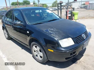 2003 Volkswagen Jetta GLS z VIN 3VWSP69M43M084349, wystawiony jako IAAI lot #42272650 z przebiegiem 464 142 mil mil oraz . Historia ofert i sprzedaży dostępna na DreamBid. Obrazek 1.