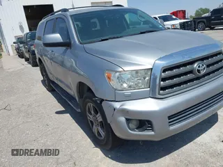 2011 Toyota Sequoia SR5 with VIN 5TDZM5G18BS003008, listed as a IAAI auction lot 42014008 with 220,259 mi miles. Bid and sale history available at carsss.com. Image 5.